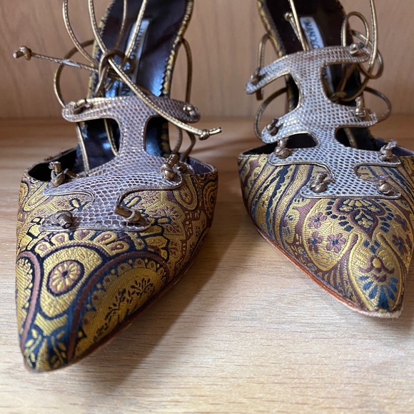 Manolo Blahnik 100th Anniversary Evening Heels. - Picture 9 of 11